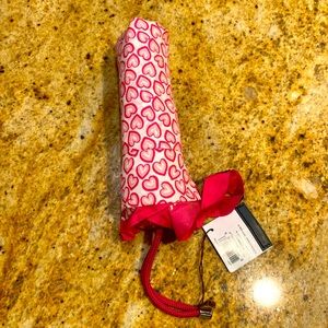NWT COACH Heart ❤️ Umbrella 9” Closed with cover.